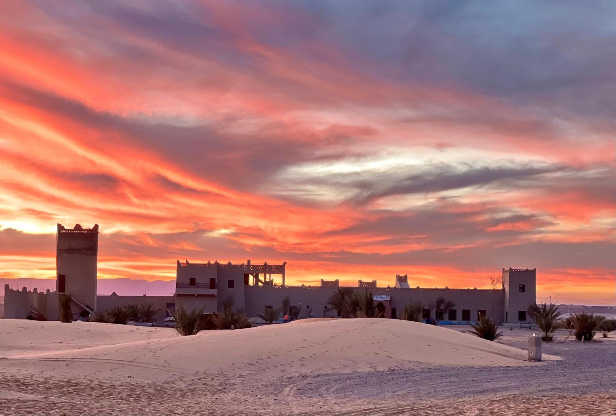 Hotel Camping Les Roses Des Dunes & Piscine Мерзуга Экстерьер фото