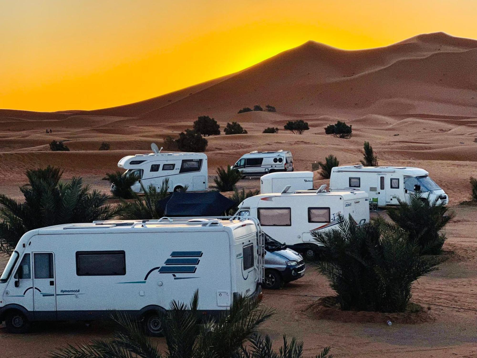 Hotel Camping Les Roses Des Dunes & Piscine Мерзуга Экстерьер фото