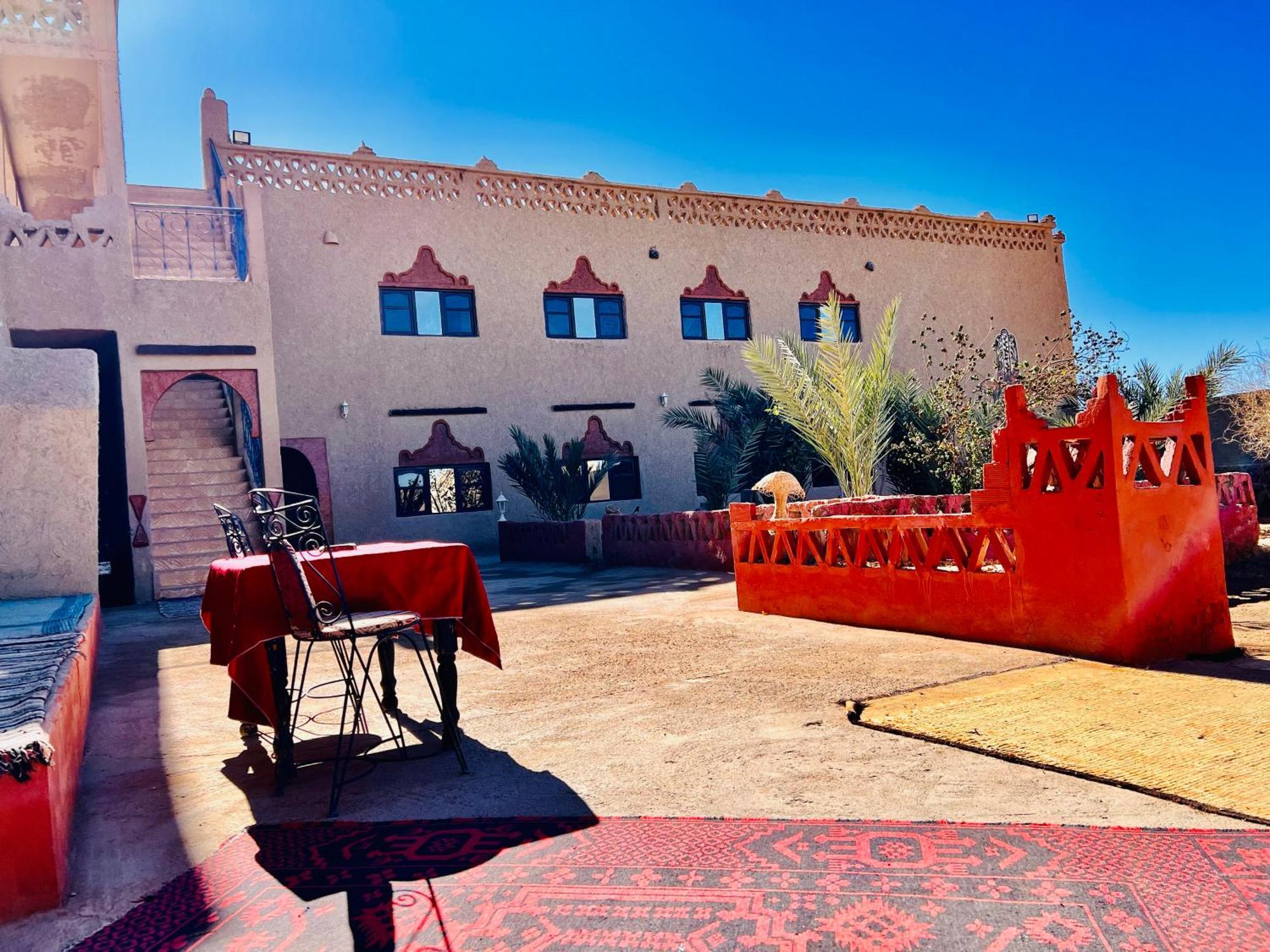 Hotel Camping Les Roses Des Dunes & Piscine Мерзуга Экстерьер фото