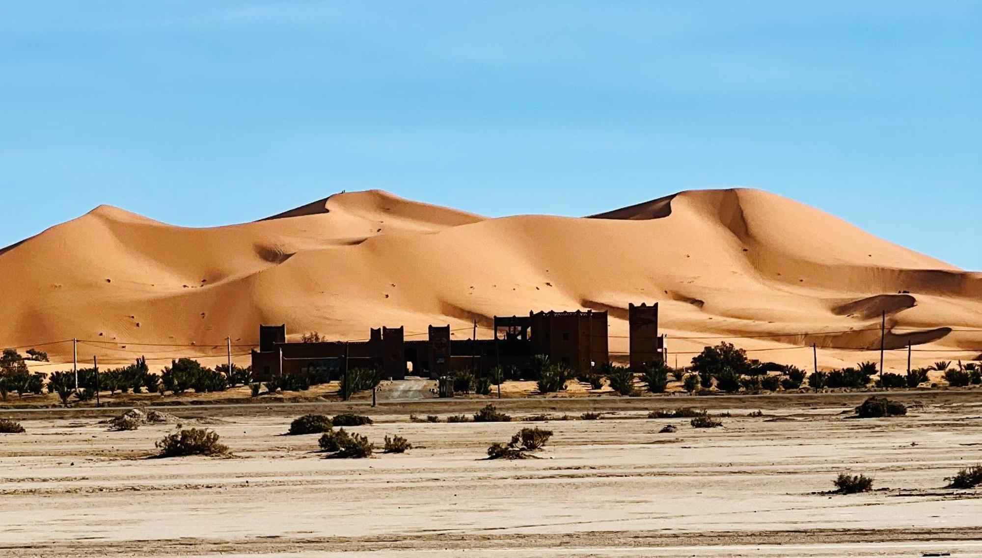 Hotel Camping Les Roses Des Dunes & Piscine Мерзуга Экстерьер фото